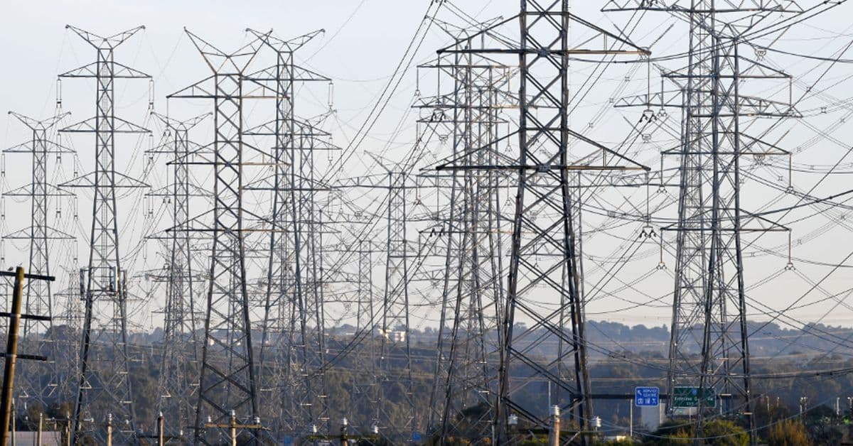 عودة الطاقة الكهربائية إلى أكثر من 43000 منزلاً في سيدني