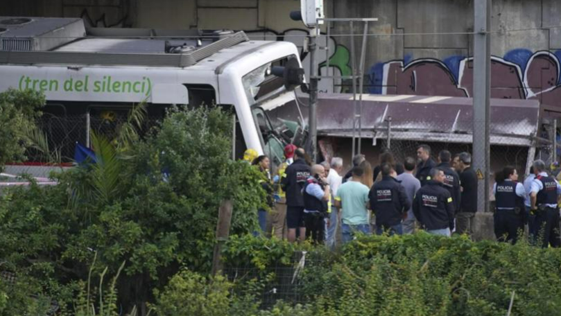 إسبانيا إصابة 85 شخصاً ووفاة آخر في حادث اصطدام قطارين