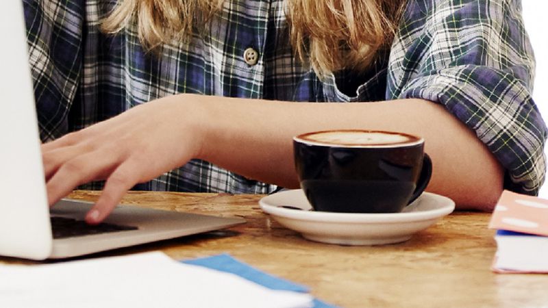 دراسة: شرب القهوة كل يوم يمكن أن يساعدك على العيش لفترة أطول