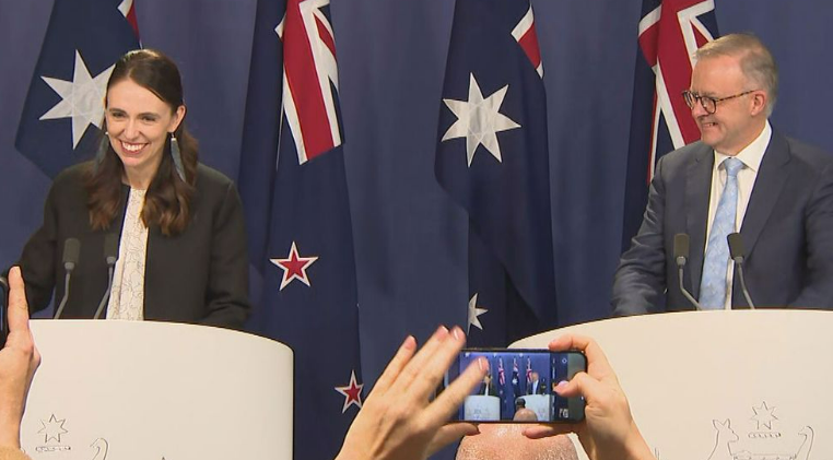 ألبانيزي يعطي النيوزلنديين المقيمين في أستراليا حق التصويت في الانتخابات الأسترالية