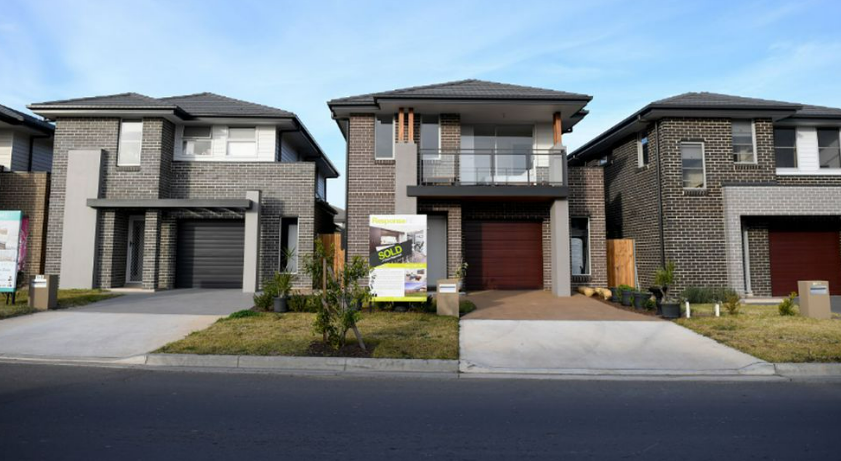 أستراليا انخفاض عدد مشتري المنازل الجدد حوالي 50%.. إليك الأسباب